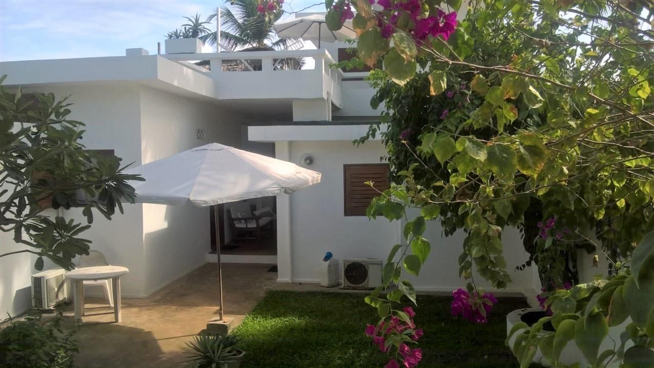 La Maison Blanche Hotel Assinie Luaran gambar